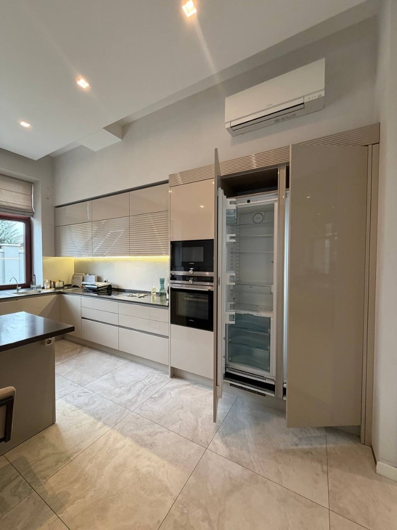 продажа дома номер H-174739 в Совиньоне, фото номер 18